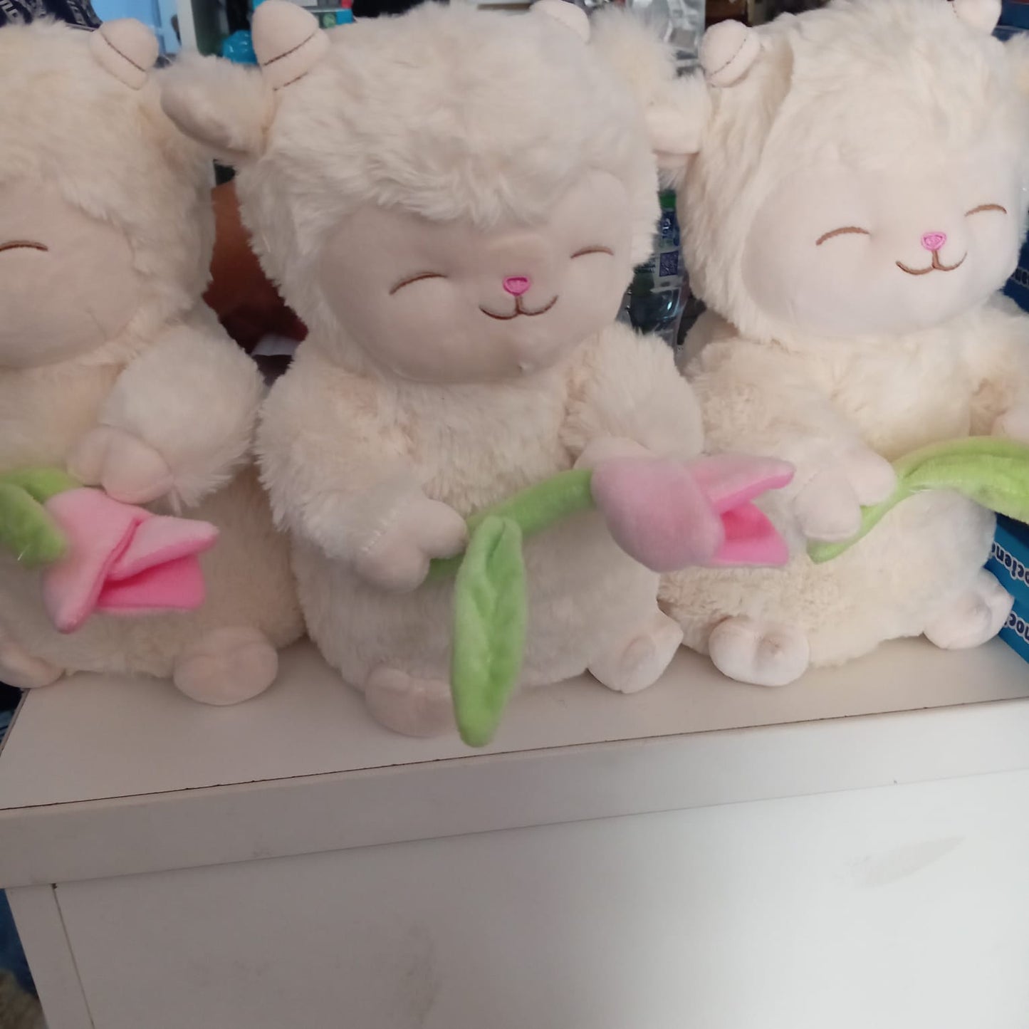 OVEJA PELUCHE CON FLOR